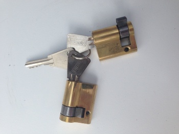 Sentribox Keyed Alike Cylinder Locks (x2) Incl 3 Keys